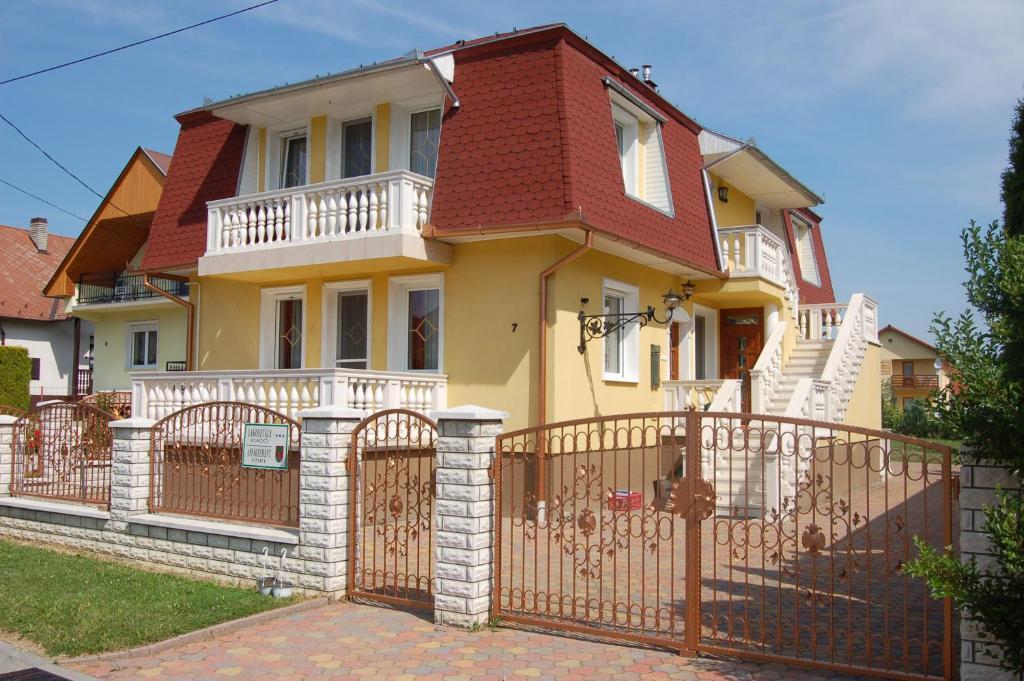 Cedrus Apartmanhaz - Cedrus Koez 7 Zalakaros Exteriör bild